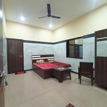 Hotel Shri Janki Vatika Vrindāvan Exterior foto